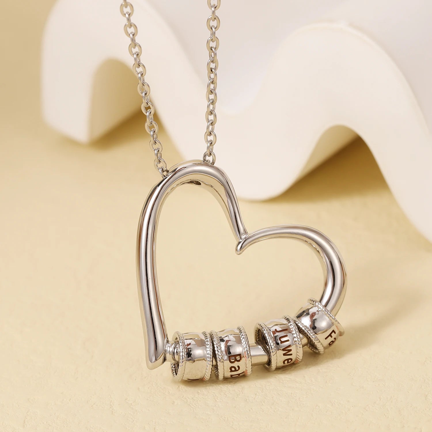 Custom Charming Heart Necklace with Engraved Beads in Gold Plating Mother'S Day Mom Letter Diy Bead Women'S Necklace Gift